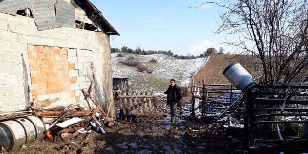 Yaşlı adam, yolunu kaybedince donarak öldü