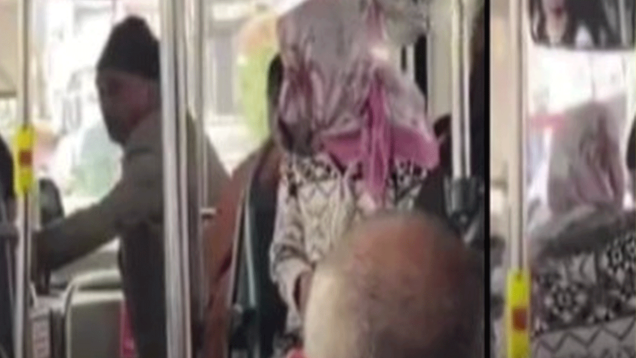 Yaşlı adamın tanımadığı kadına otobüste söylediği sözler tepki çekti! Şoför yol ortasında indirdi!