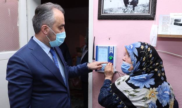 Yaşlı hastalar, hayata ‘Gönül Bağı’ ile bağlanıyor! Bursalıların sağlığı Büyükşehir’e emanet