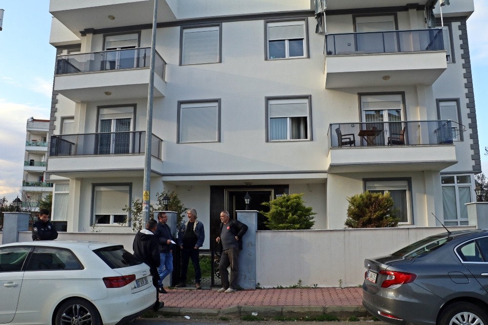 Yaşlı kadın yatağında ölü bulundu 