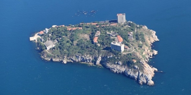 Yassıada'da tarihi gün