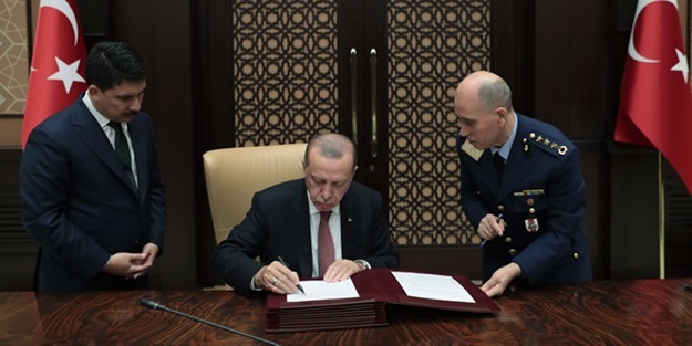 YAŞ'taki terfilerde dikkat çeken detaylar