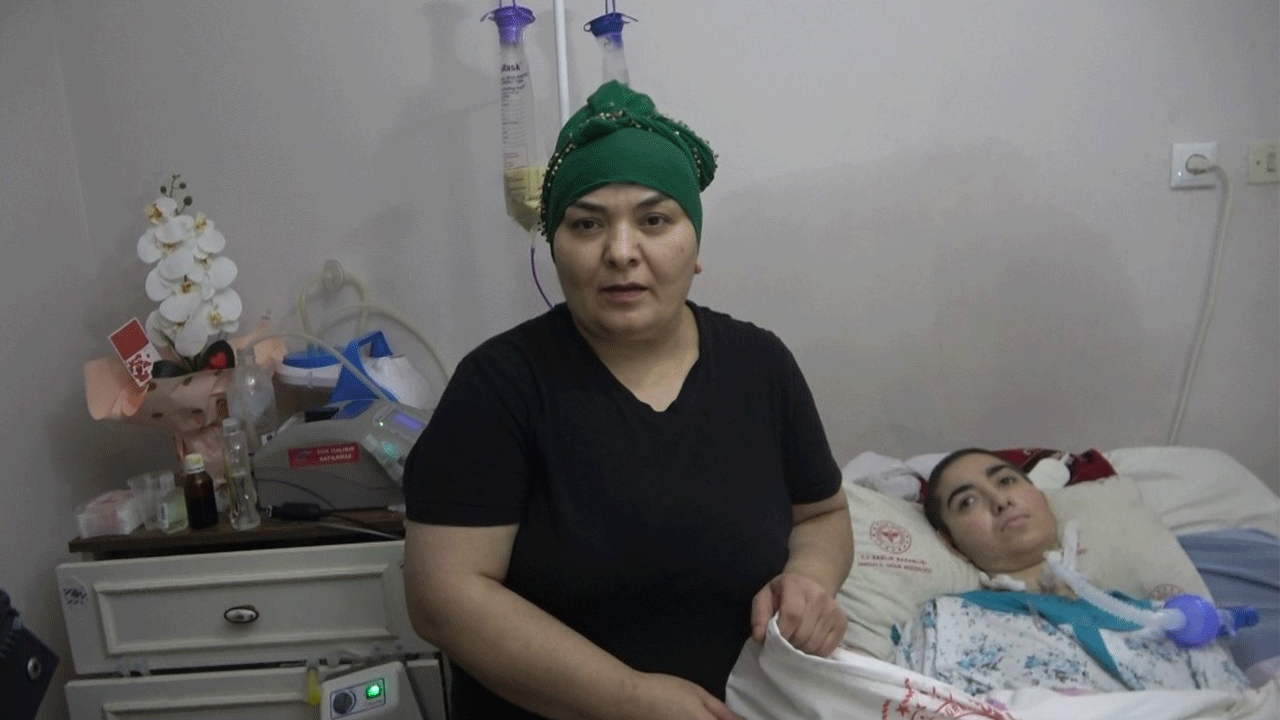 Yatağa bağımlı genç kadın yardım bekliyor!