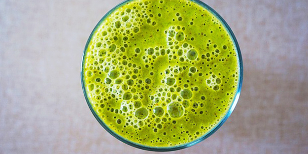 Yatarken kilo verdiren maydanoz limon kürü nasıl yapılır?