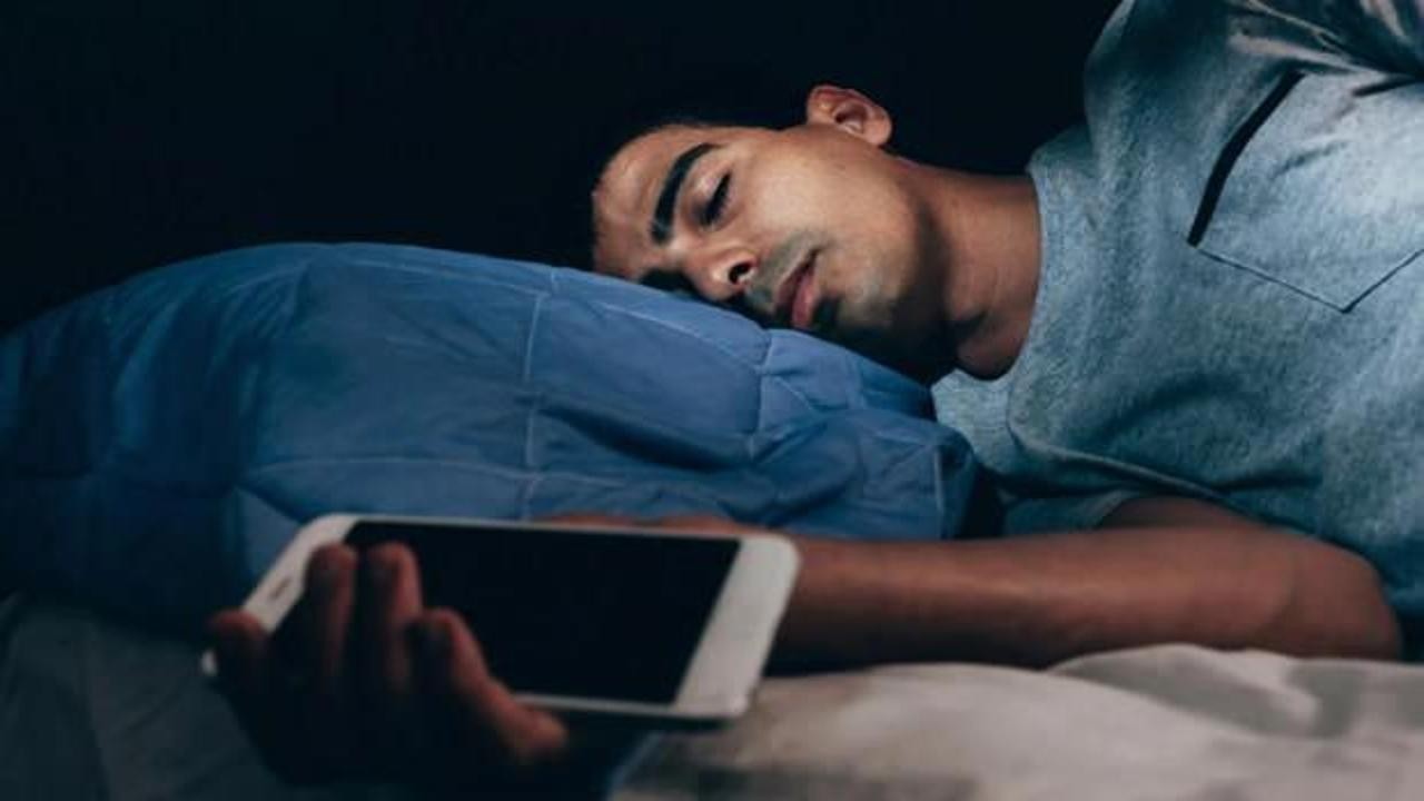 Yatarken wifi açık uyuyanlar dikkat! Sağlık sorunlarına yol açıyor