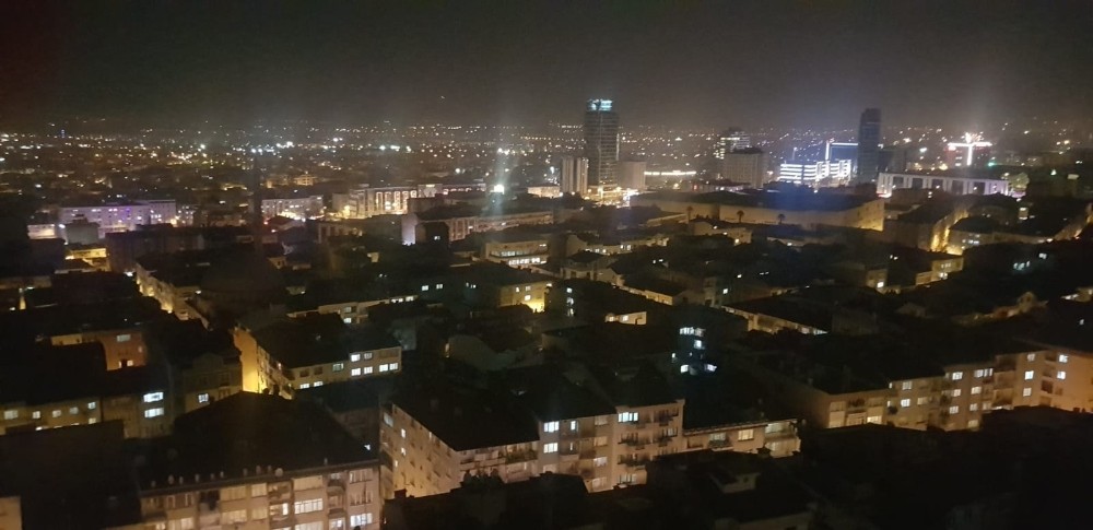 Yatsı ezanı ardından dualar okundu, tekbirler getirildi 