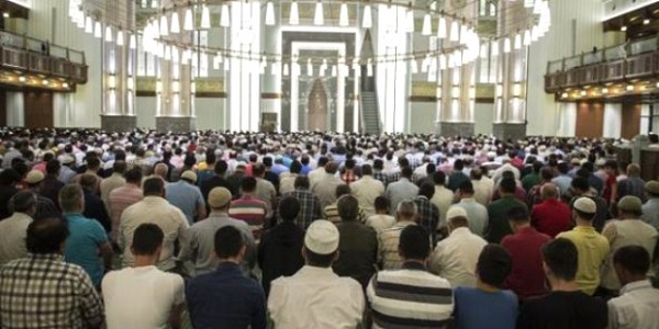 Yatsı namazını kıldıktan sonra mı teravih namazı kılınır? Teravih namazı nasıl kılınır?