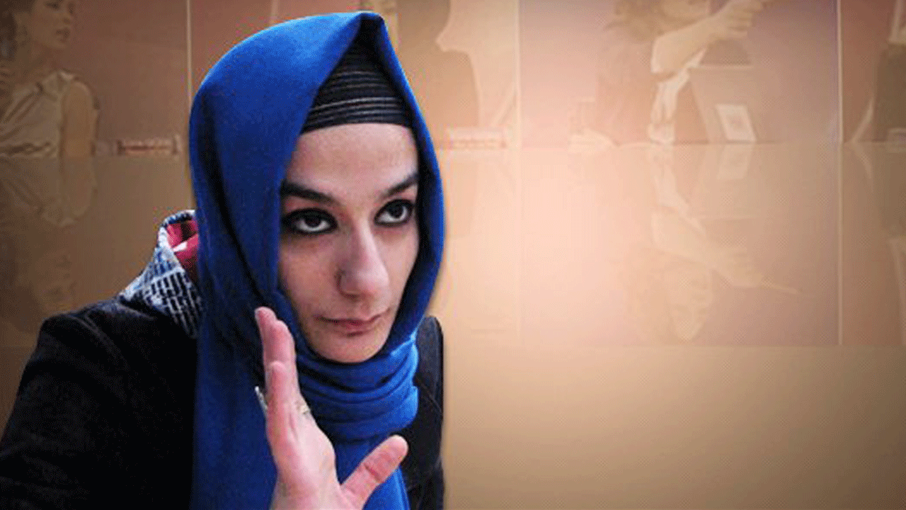 Yavaş bacım, ne yaptın öyle! Esra Elönü'den Özgür Özel'e: Dürük! Sen darbecilerin ecza dolabı, hainlerin koca karı ilacısın