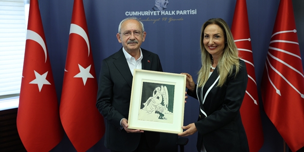 Yavaş biraz yavaş! Aylin Nazlıaka öyle bir uçtu ki…