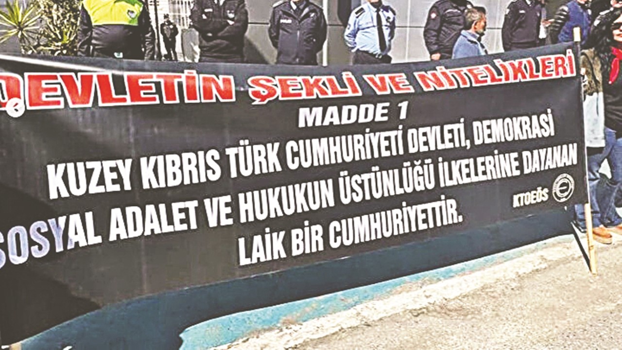 Yavru vatanı 'Yerli Rumlar'dan kurtaramadık