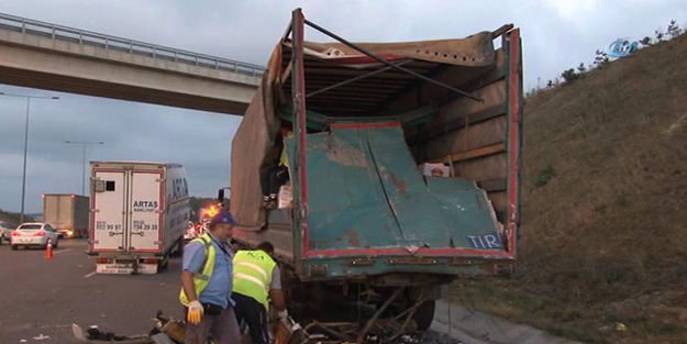 Yavuz Sultan Selim Köprüsü'nde feci kaza! Ölü ve yaralılar var