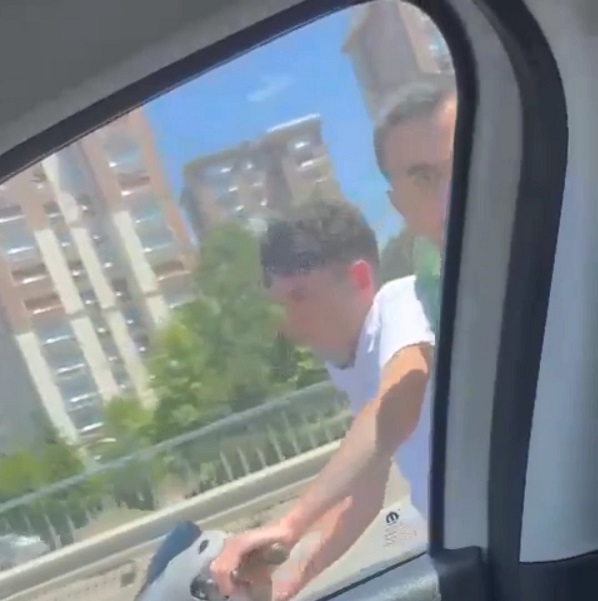 Yayaya yol verdi başına gelmeyen kalmadı