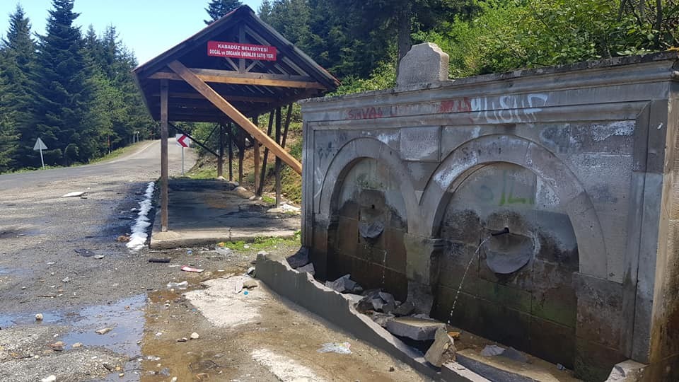 Yayla çeşmesine saldırı 