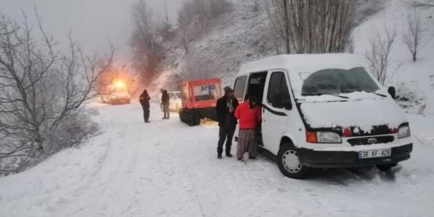 Yayla yolunda mahsur kalan vatandaşlar kurtarıldı!