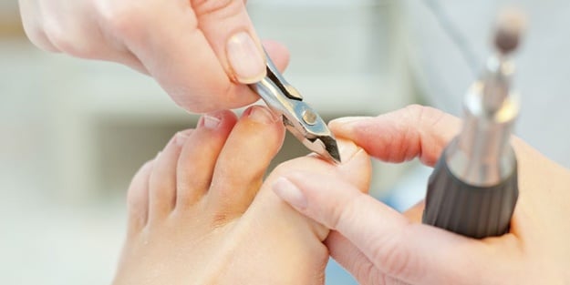 Yaz aylarında daha sağlıklı ayaklar için bunları yapın