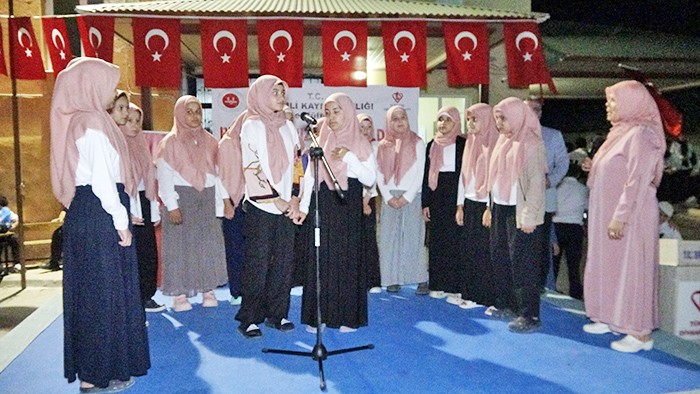 Yaz Kur'an kurslarında hediyeli kapanış