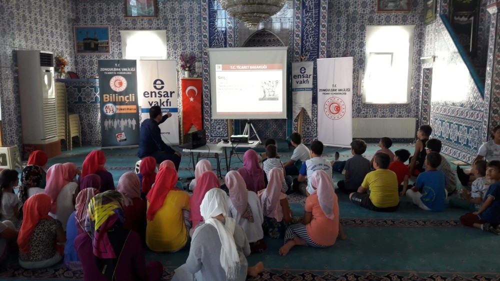 Yaz Kur’an Kursu öğrencilerine 