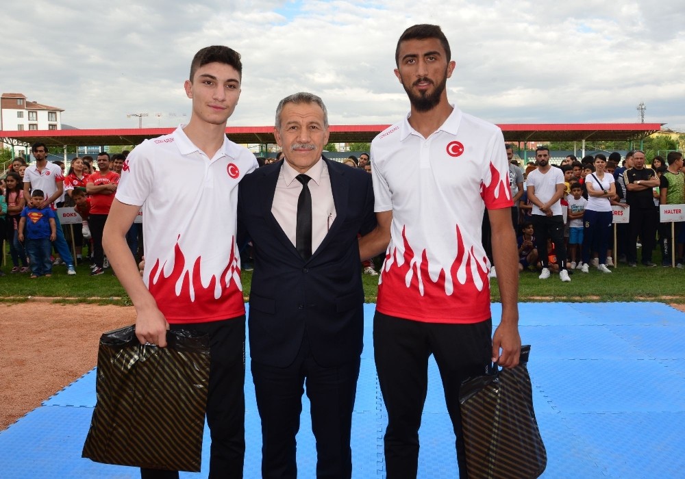 Yaz Spor Okulları açılışı yapıldı 
