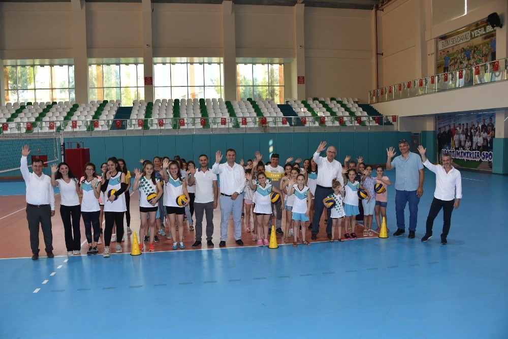 Yaz spor okulları kapısını açtı 