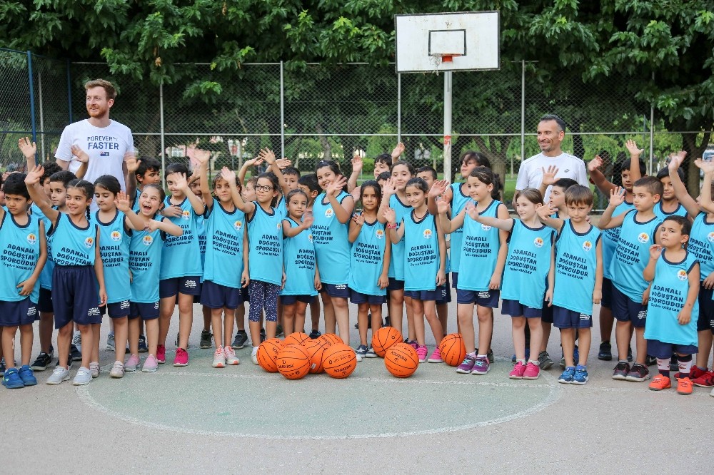 Yaz Spor Okullarına 11 bin 950 bin kişi katılıyor 