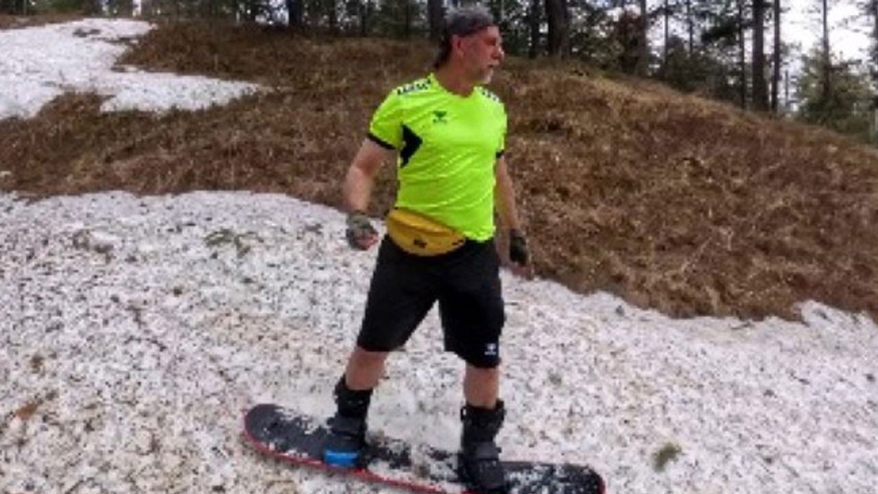 Yaz ve kış aynı karede buluştu! Haziran ayında snowboard keyfi