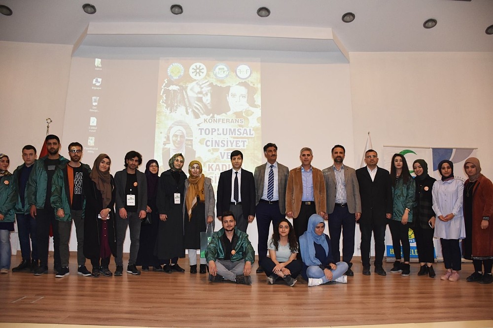 Yazar Cihan Aktaş HRÜ’de konferans verdi 