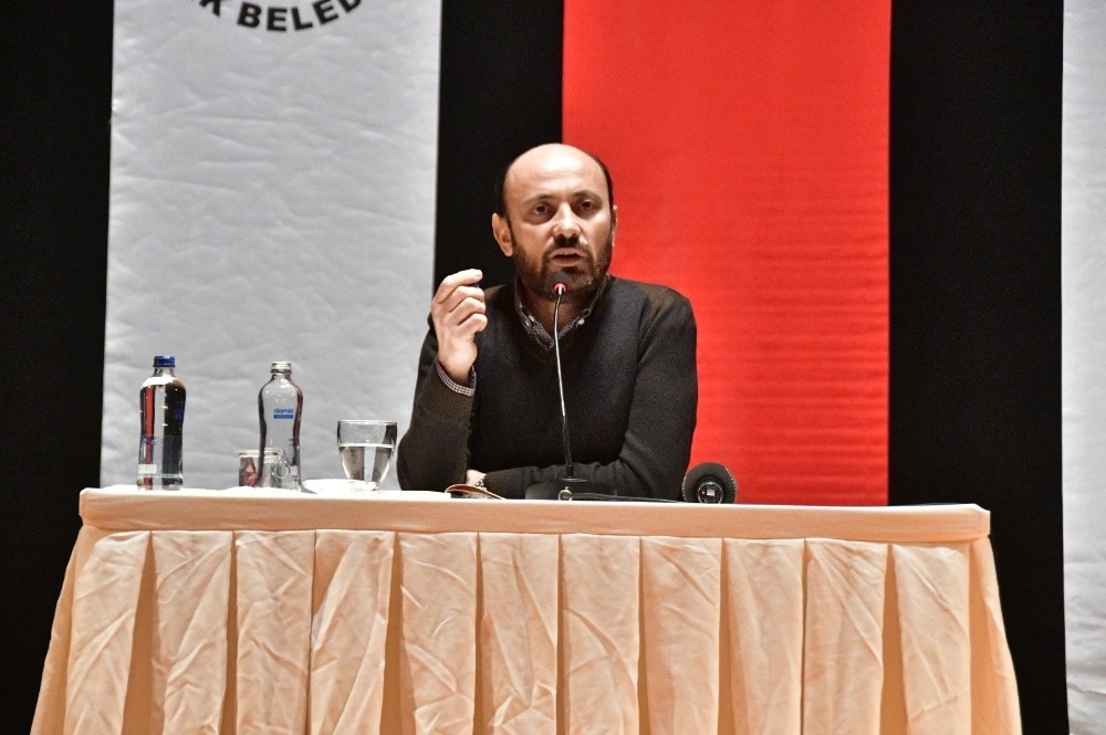 Yazar yağmuru devam ediyor 