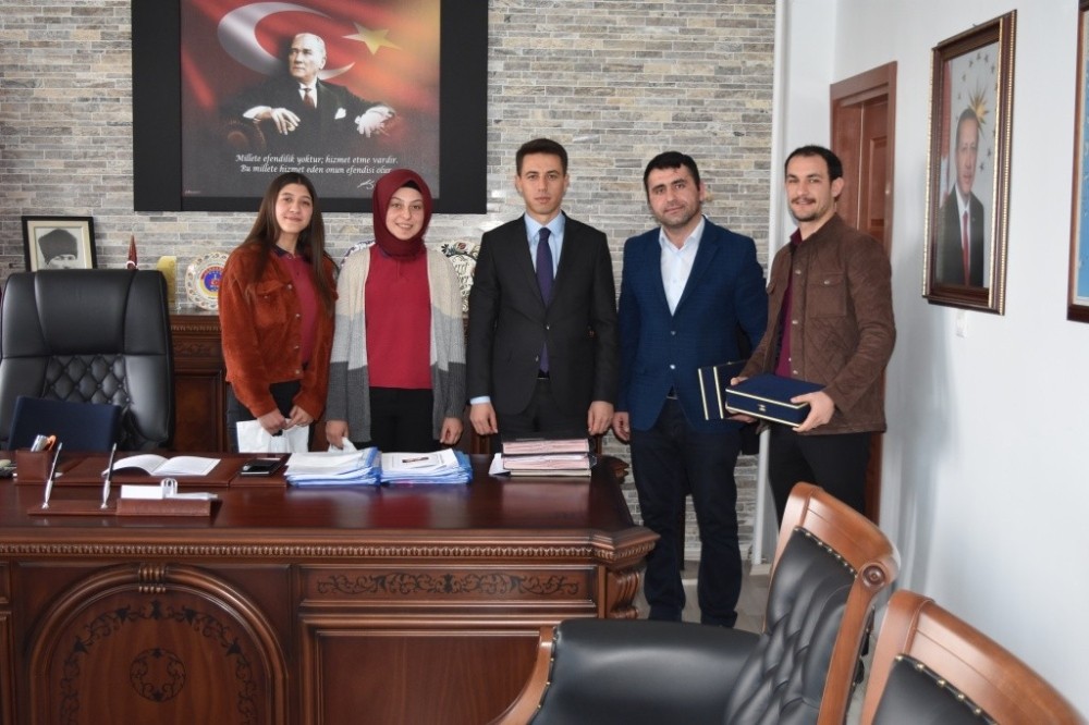 Yazdıkları hikayeleri kitap haline getirdiler 