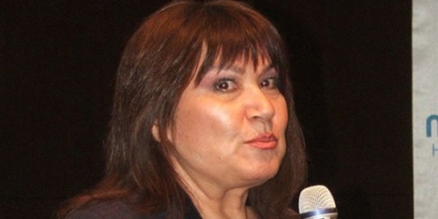 Yazgülü Aldoğan'dan 'patron beni de gör' yazısı