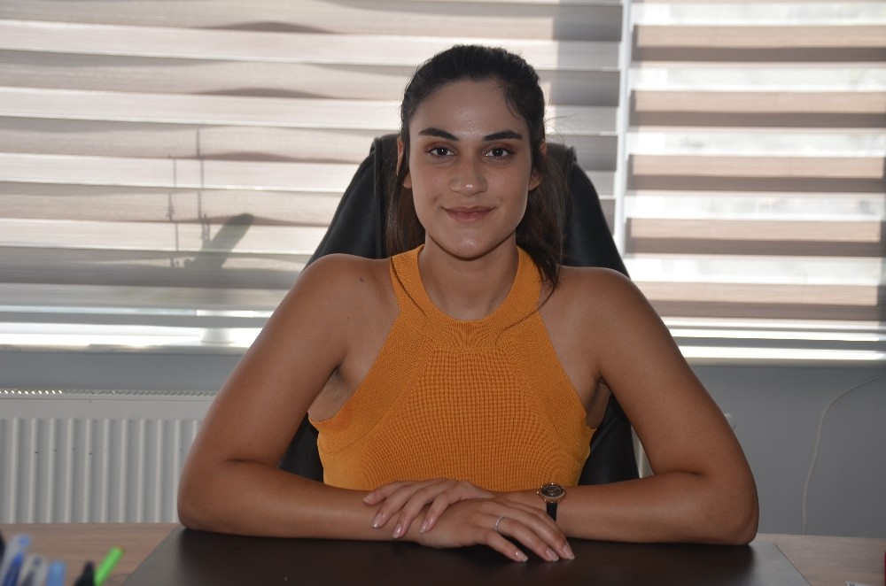 Yazın 4-5 porsiyon sebze, 2-3 porsiyon meyve tüketin 