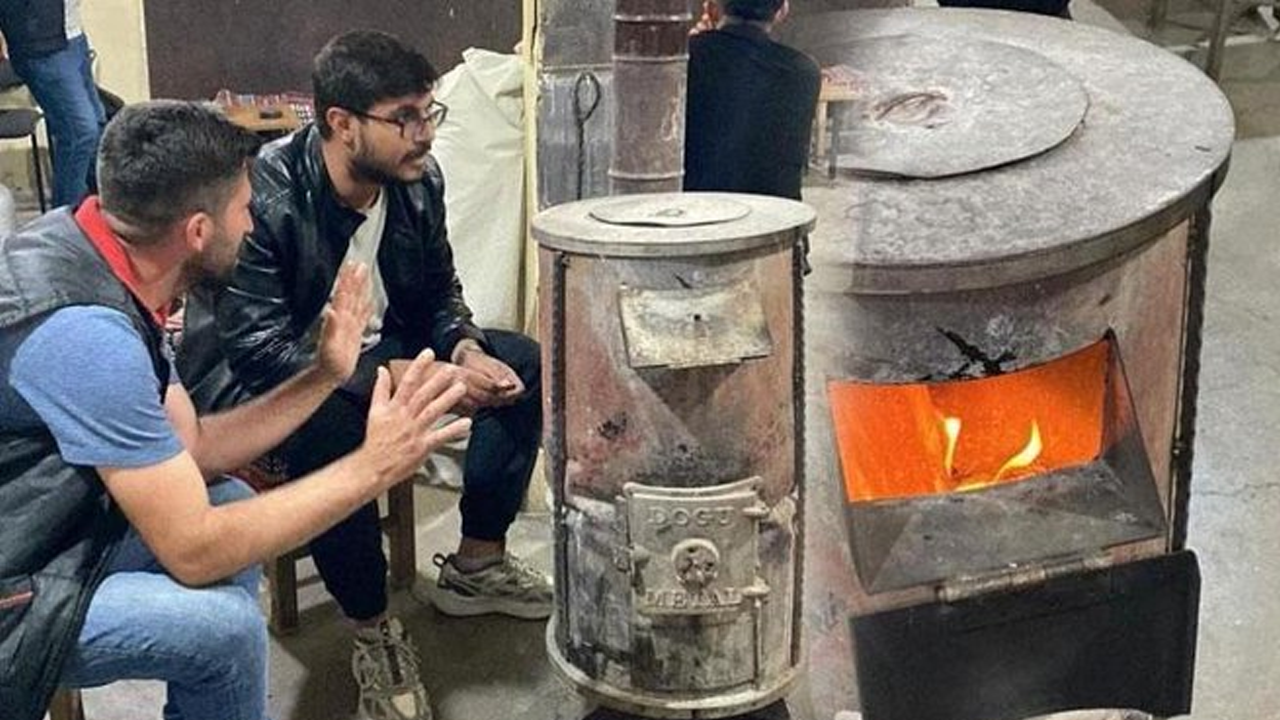 Yazın ortasında tuhaf olay! ‘Herkes denize giriyor, biz ısıtmaya çalışıyoruz'