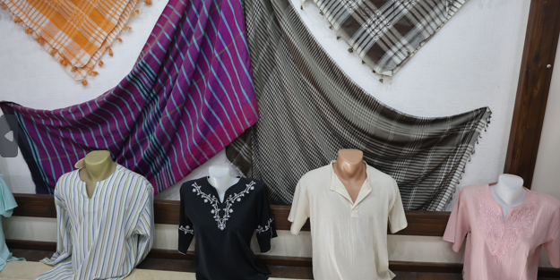 Yazın serin kışın sıcak tutan Buldan bezine ilgi her geçen gün artıyor