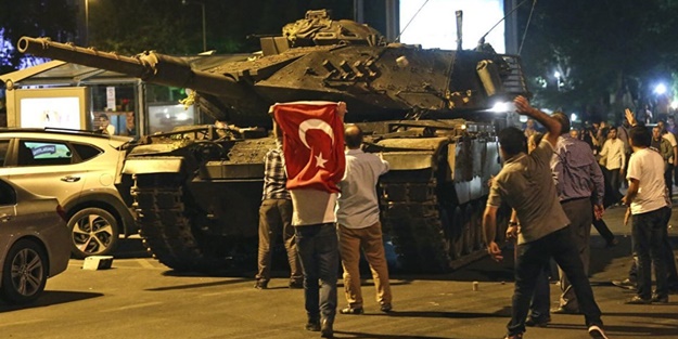 Yazışmalar ortaya çıktı... FETÖ'cü askerler darbeye böyle hazırlanmış