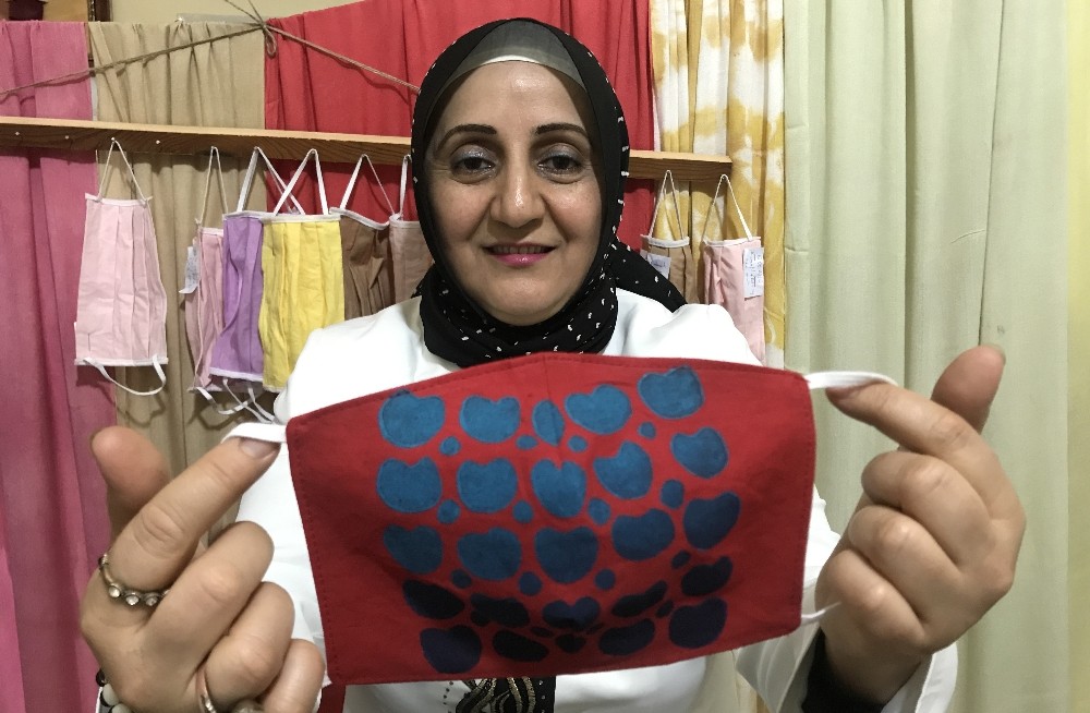 Yazmalı maskeler nefes açıyor 