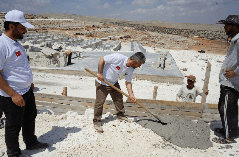 Yedi Başak’tan İdlib'e 500 briket ev