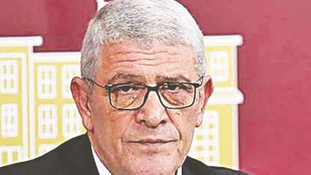 Yedili masada susan Müsavat, şimdi kin kusuyor