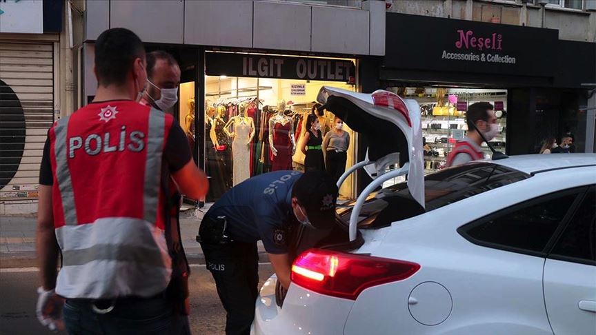 'Yeditepe Huzur' asayiş uygulamasında aranan 329 kişi yakalandı