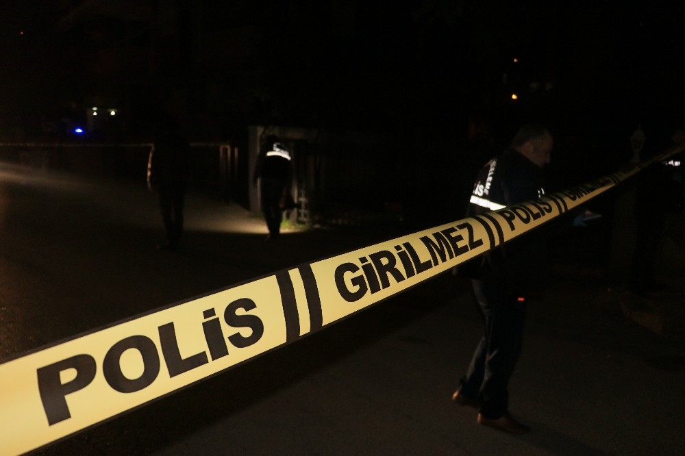 Yeğenlerine sokak ortasında kurşun yağdırdı: 2 yaralı 