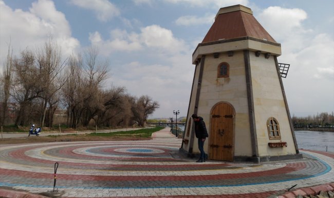 Yel Değirmeni Kütüphanesi hizmete girdi