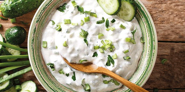 Yemeğe yoğurt ve salatayla başlarsanız... Uzman isim kritik detayı paylaştı