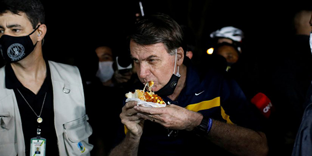 Yemek almaya çıkan Bolsonaro halkın tepkisiyle karşılaştı: Katil işini düzgün yap