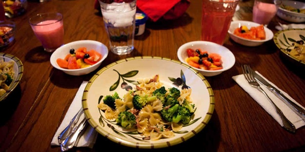 Yemekte bunları yapmayın! - FOTO