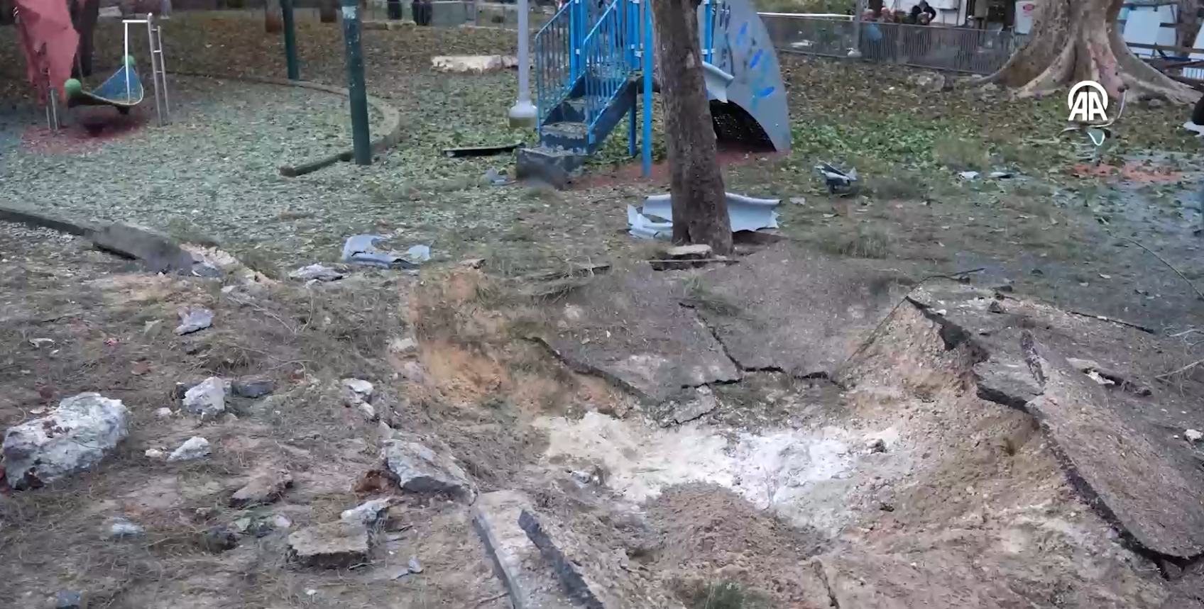 Yemen füzesi Tel Aviv'e düştü! İsrail ölü sayısını açıklamıyor