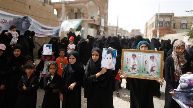 Yemen'de 2 milyon çocuk okula gidemiyor