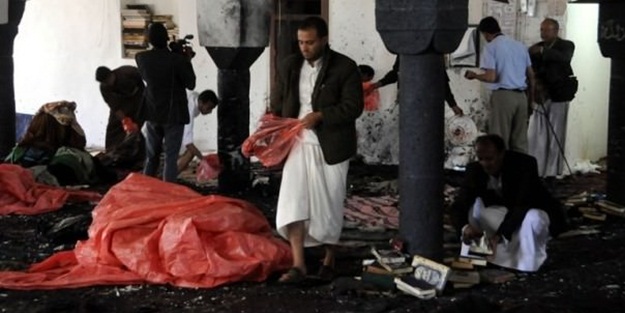 Yemen'de 3 cami bombalandı