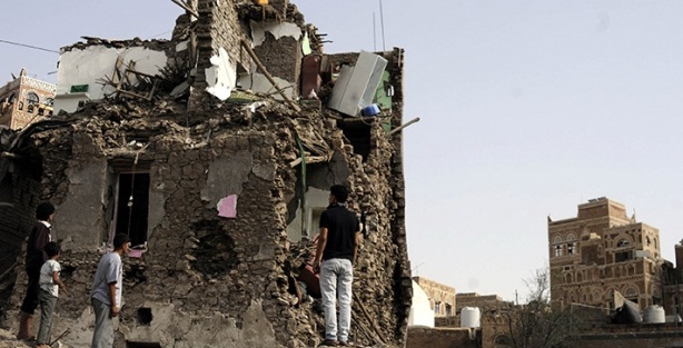 Yemen'de hava operasyonu: 12 ölü