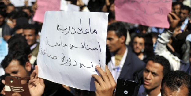 Yemen'de Husiler protesto edildi