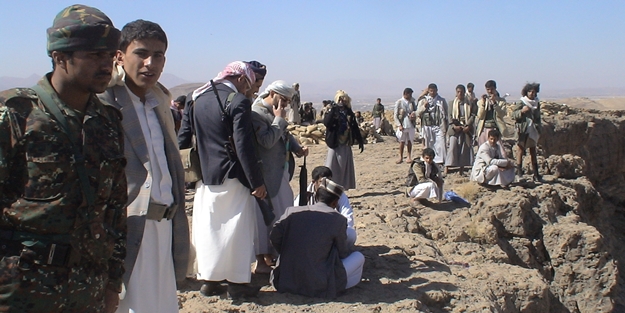 Yemen'de darbeci Husilerden siyasi gruplara tehdit!