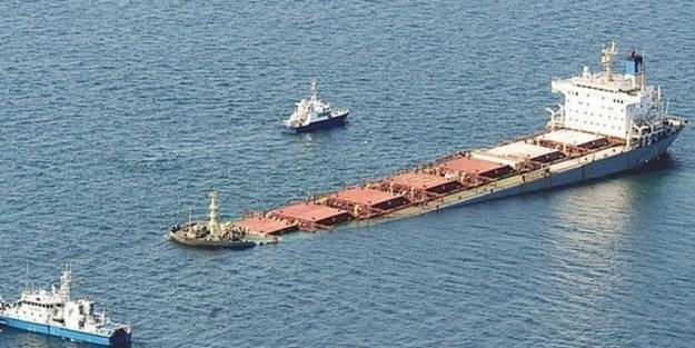 Yemen'de petrol gemisi battı