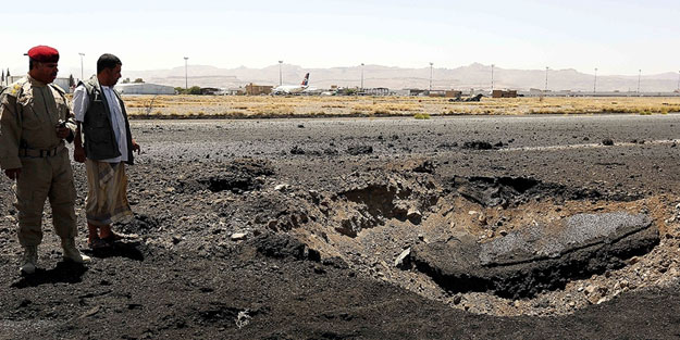 Yemen'de Sana Havalimanı'na hava saldırısı düzenlendi
